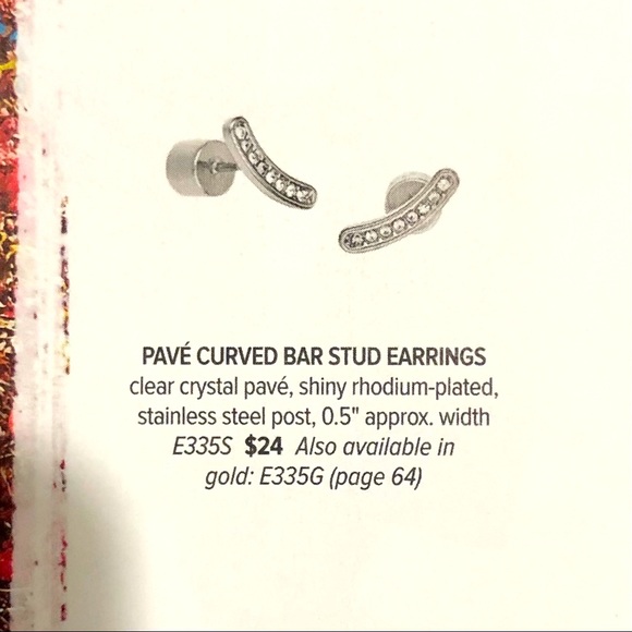 Curved bar stud earrings - Picture 2 of 2